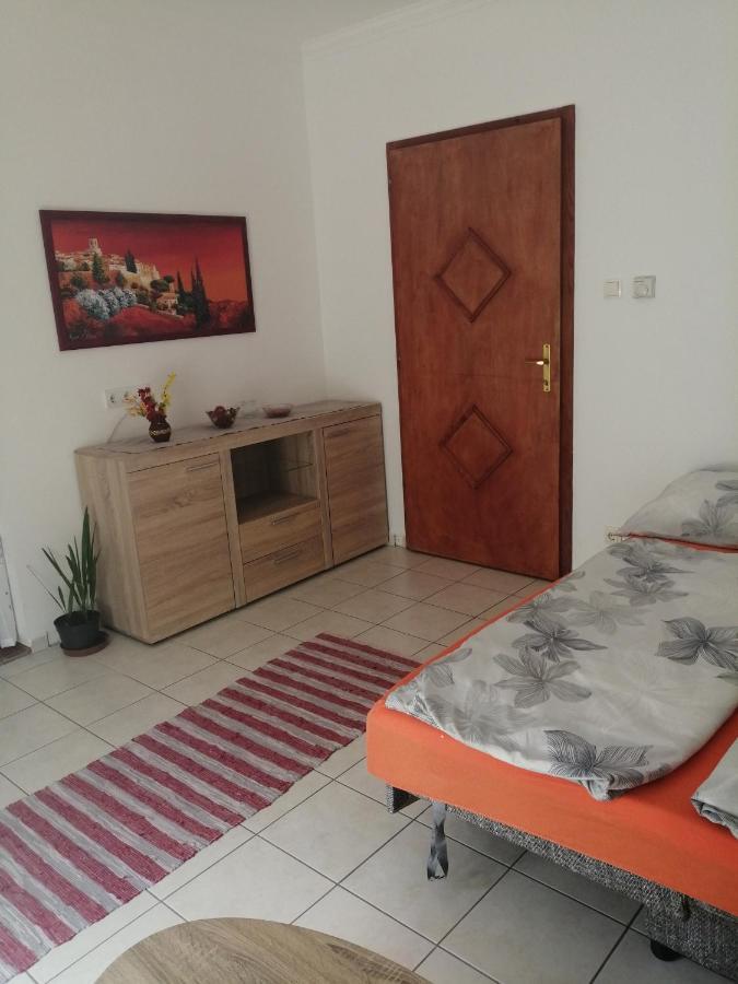 Hajdúszoboszló Apartman Pavai מראה חיצוני תמונה