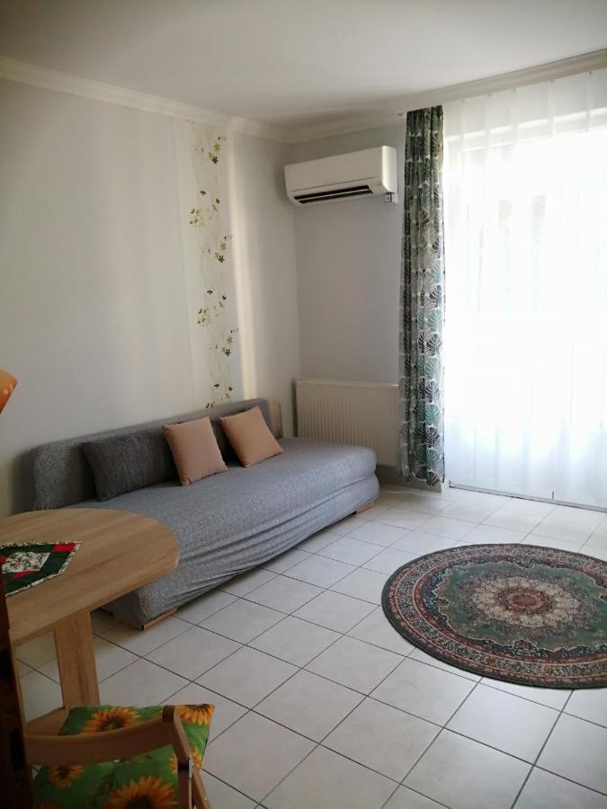 Hajdúszoboszló Apartman Pavai מראה חיצוני תמונה