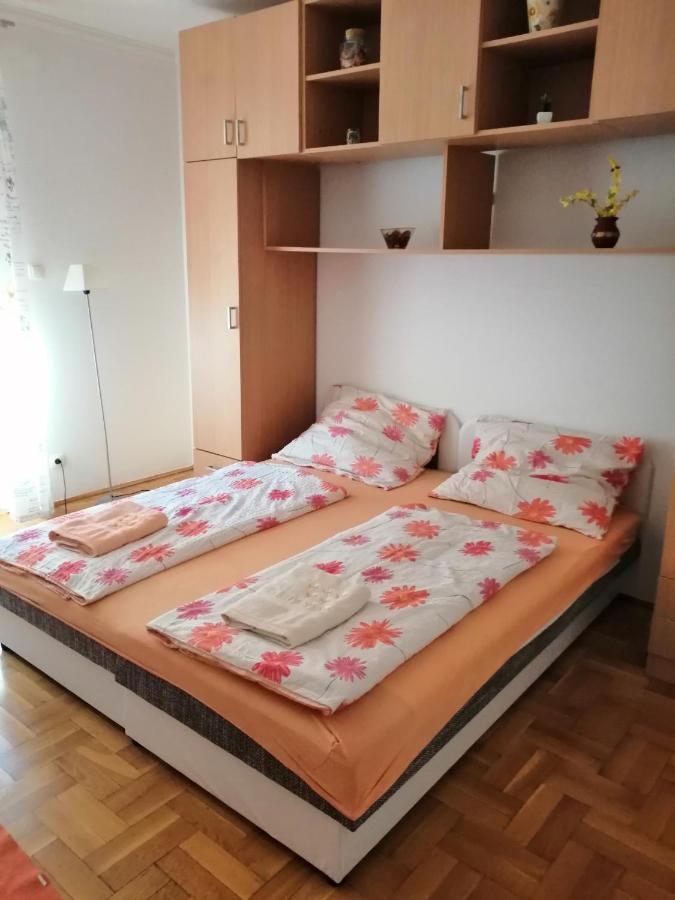 Hajdúszoboszló Apartman Pavai מראה חיצוני תמונה