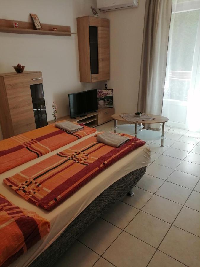 Hajdúszoboszló Apartman Pavai מראה חיצוני תמונה