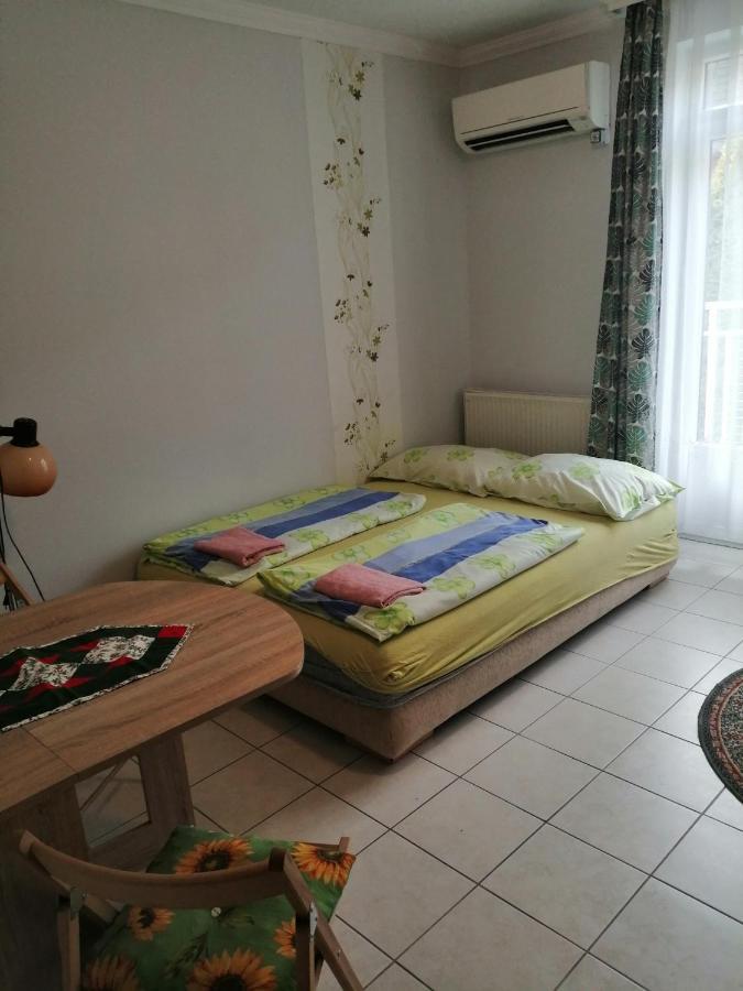 Hajdúszoboszló Apartman Pavai מראה חיצוני תמונה