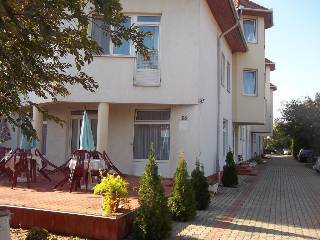 Hajdúszoboszló Apartman Pavai מראה חיצוני תמונה